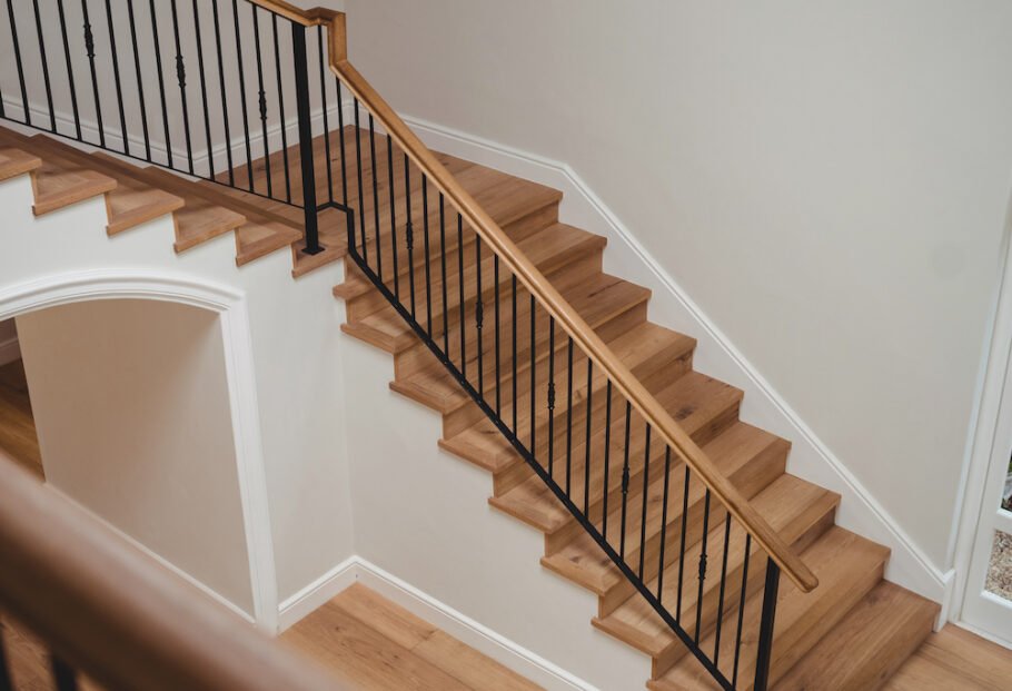 interior-home-with-wooden-floor-staircase